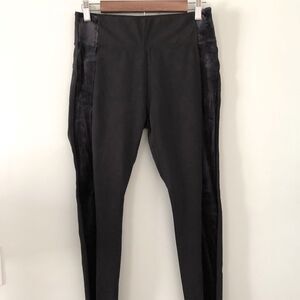 Athleta Metro Velvet Side Stripes Tux Black Leggings Size M